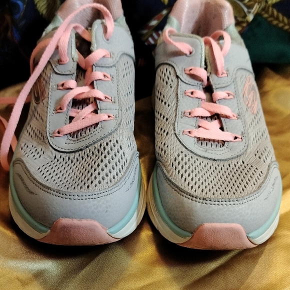 Skechers Blue and Pink Sneakers with Breathable Mesh - Picture 7 of 7